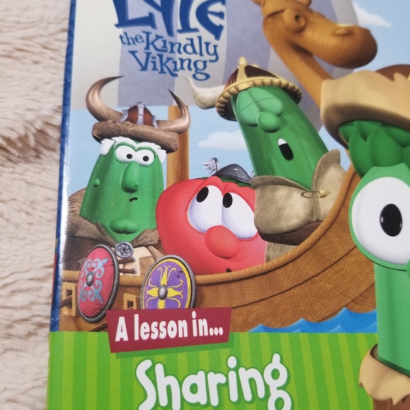VeggieTales DVD & Little Golden Book set: St. Nicholas & Lyle the Kindly Viking - Picture 4 of 7